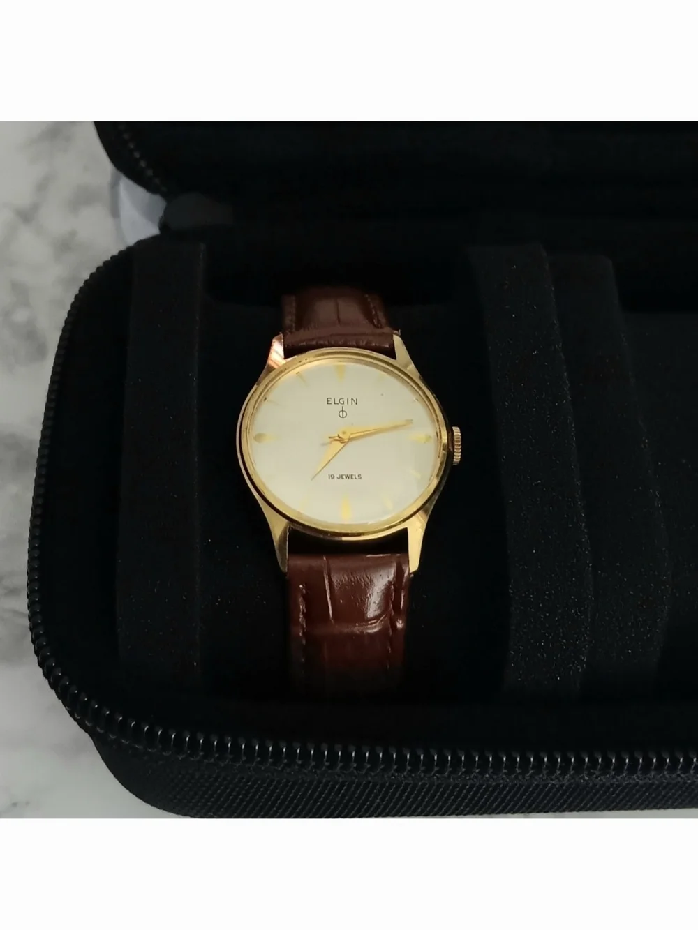 Vintage Elgin 19 Jewels Hand Wind Watch Running With 2 Slot Travel Case